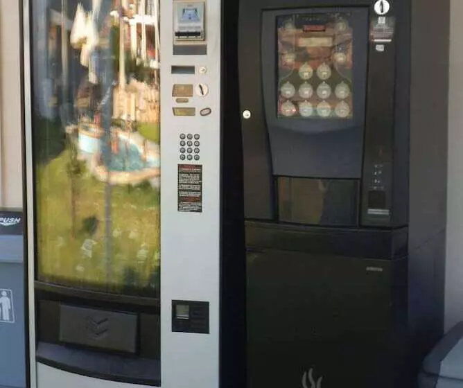 Finikas Garden Beach Resort Nikiti