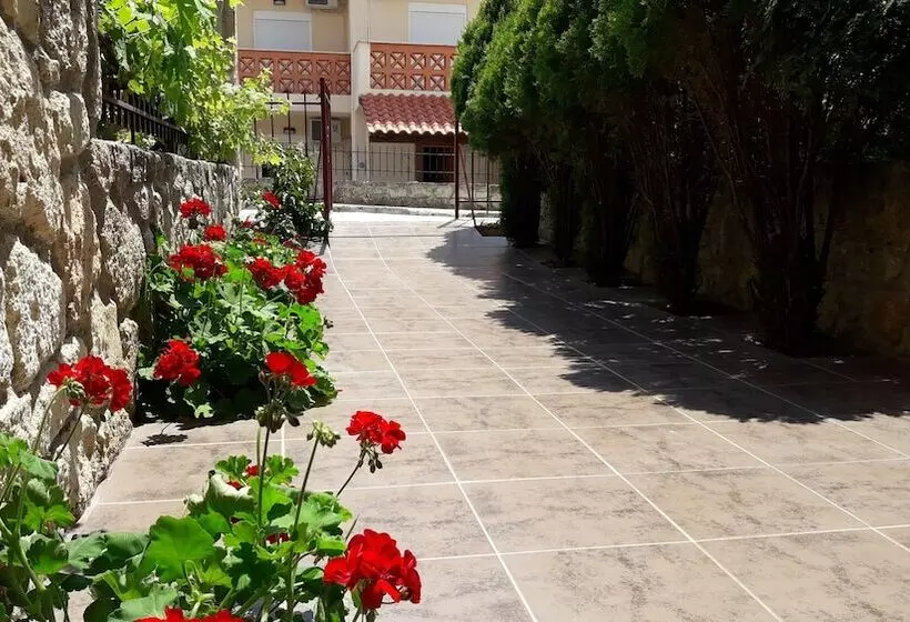 Giorgio Apartments