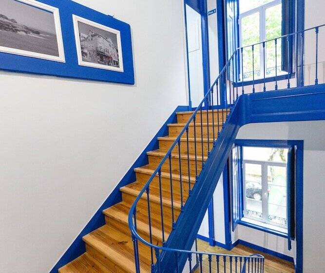 Help Yourself Hostels Parede