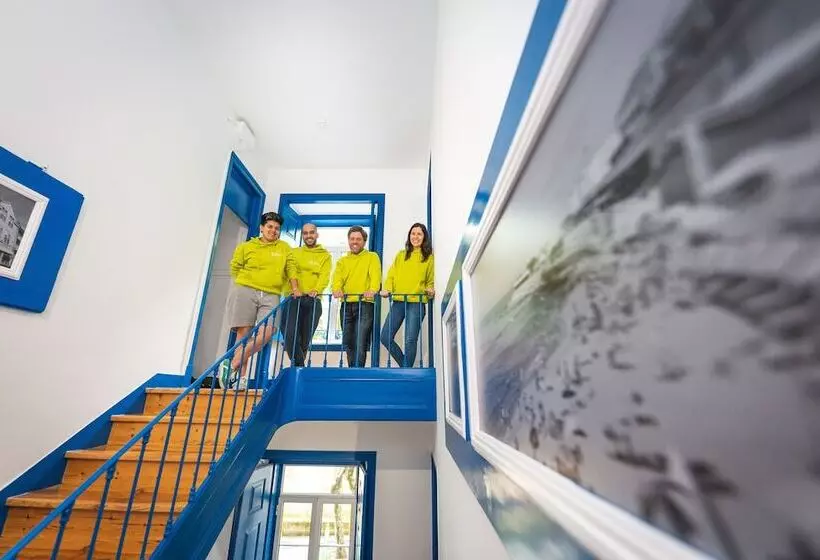 Help Yourself Hostels  Parede