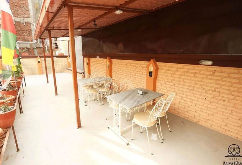 هتل Aarya Chaitya Inn