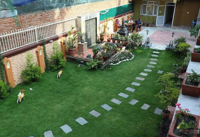 هتل Aarya Chaitya Inn