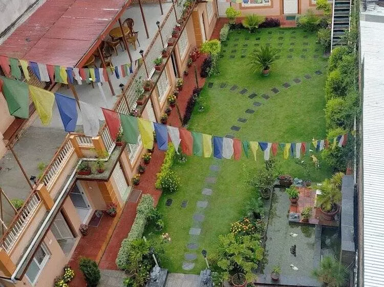 هتل Aarya Chaitya Inn