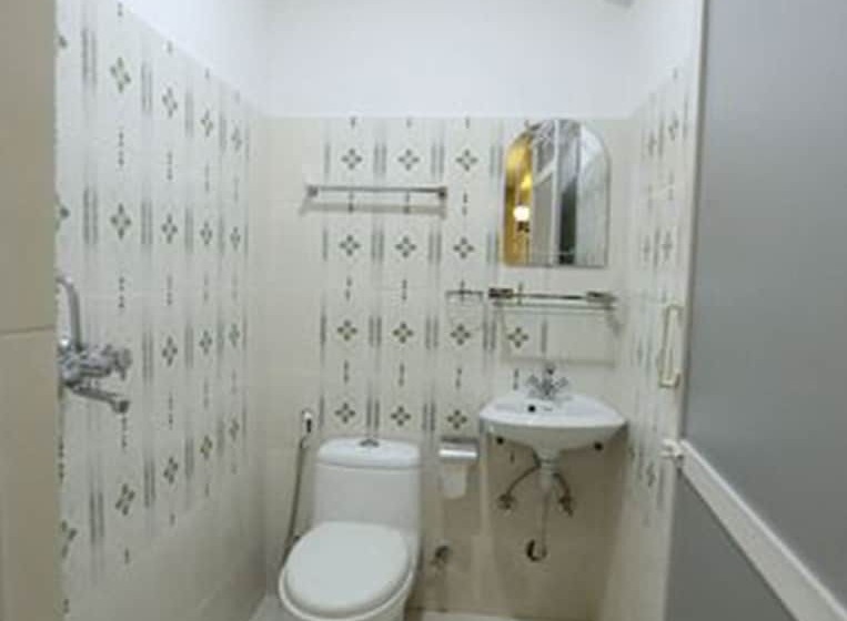 هتل Aarya Chaitya Inn