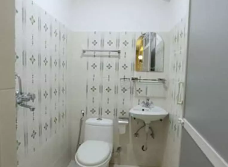 هتل Aarya Chaitya Inn