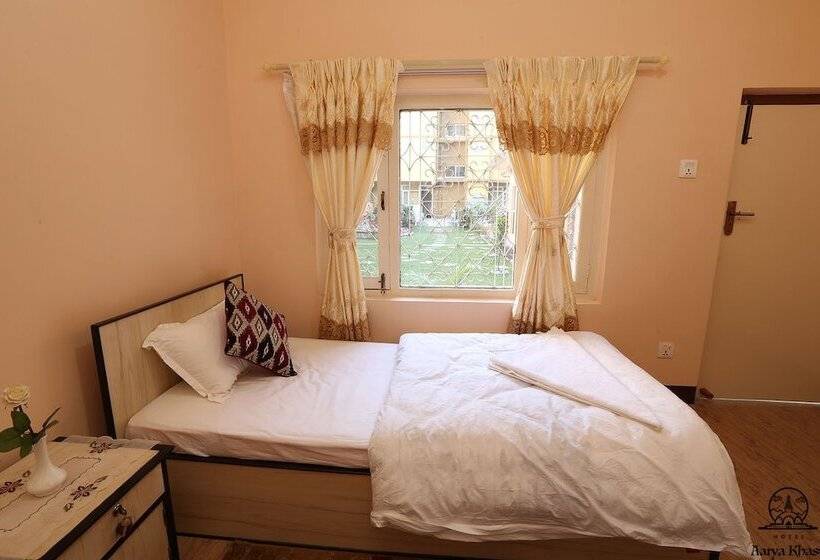 هتل Aarya Chaitya Inn