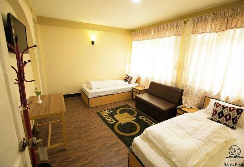 هتل Aarya Chaitya Inn