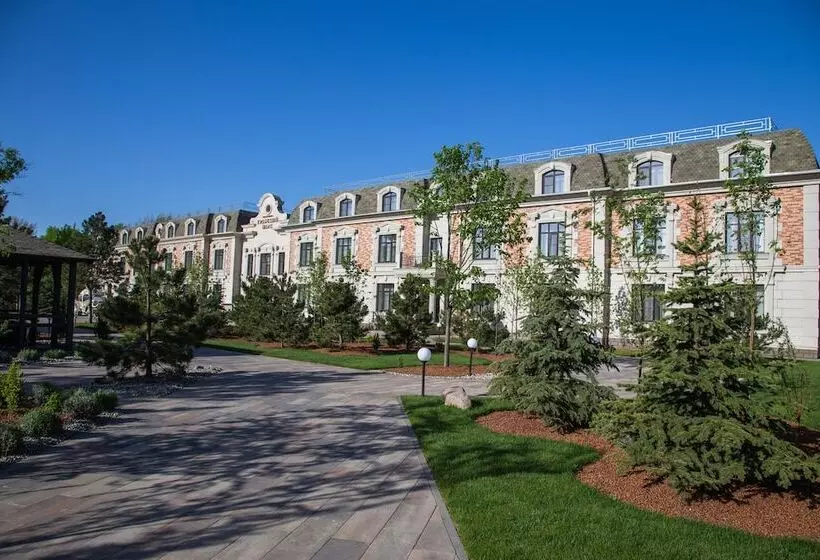 ホテル Grafskiy Park