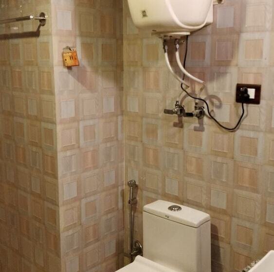 בית מלון כפרי Green Tara Manali