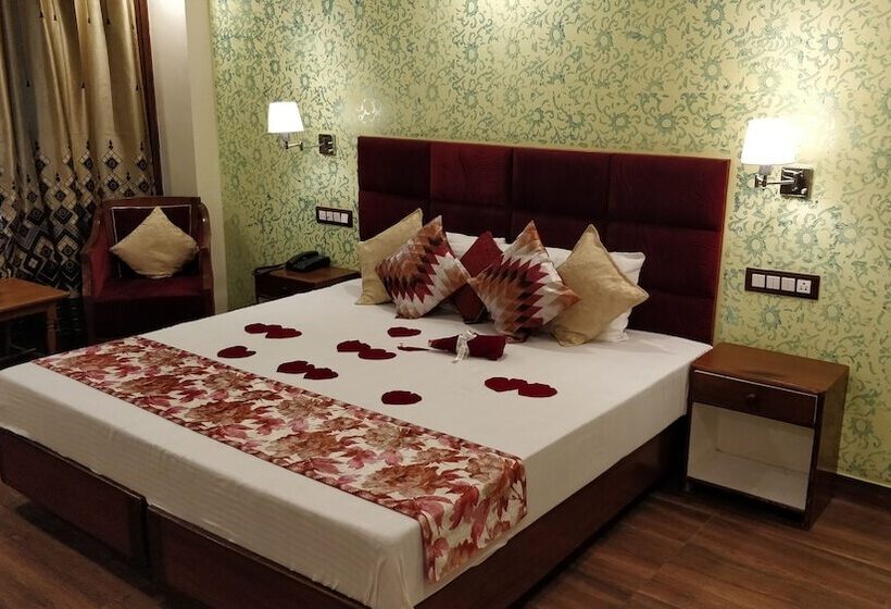 בית מלון כפרי Green Tara Manali