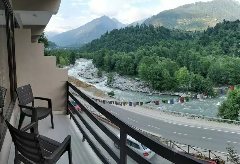 ホテル Green Tara Manali