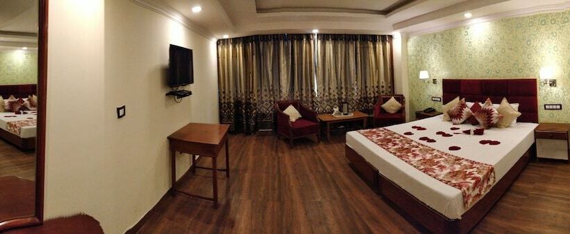 בית מלון כפרי Green Tara Manali