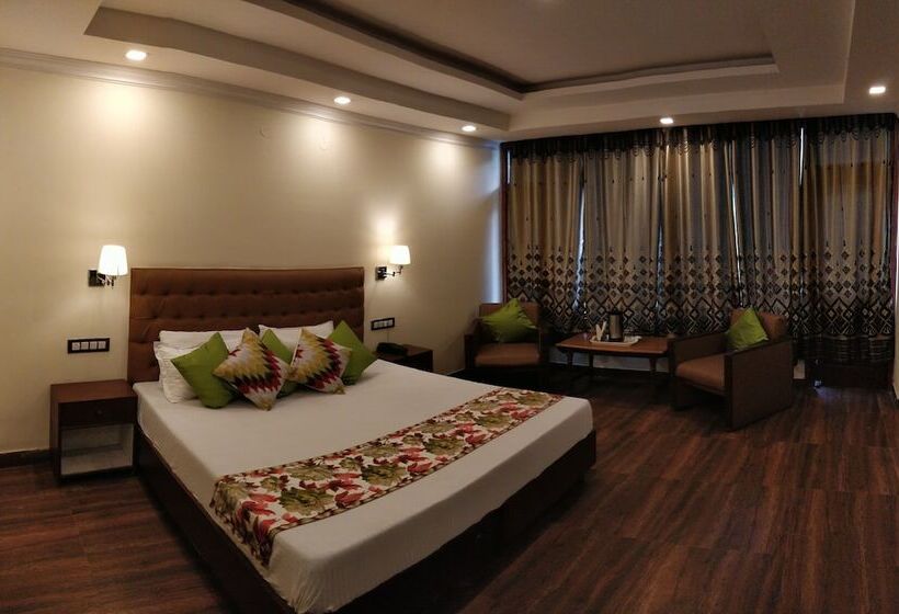 בית מלון כפרי Green Tara Manali