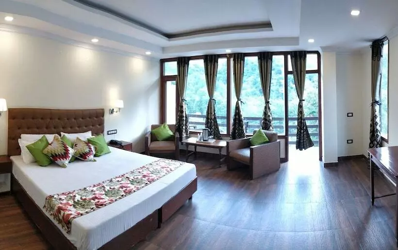 ホテル Green Tara Manali