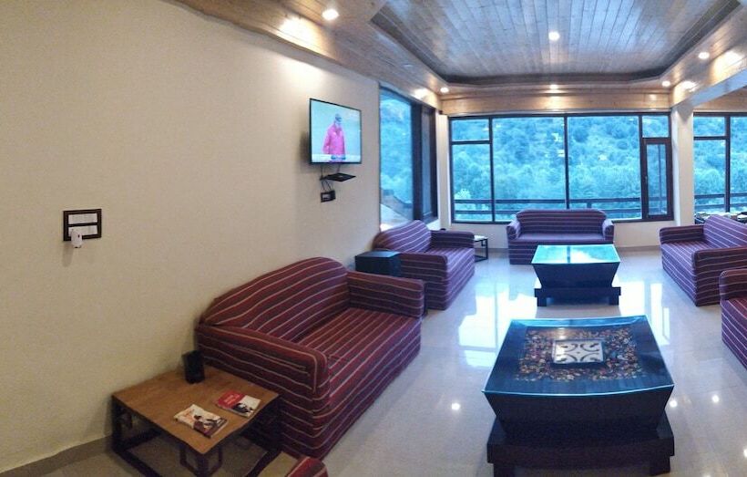 בית מלון כפרי Green Tara Manali