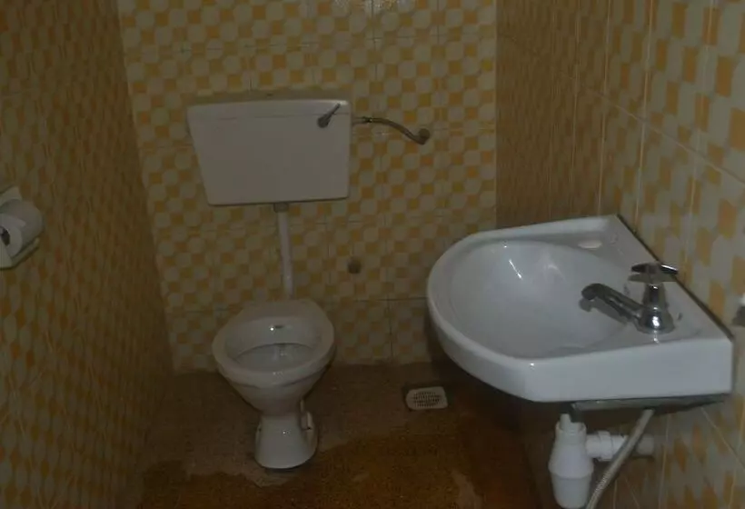 هتل Location Plaza Restaurant