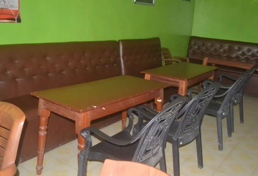 هتل Location Plaza Restaurant