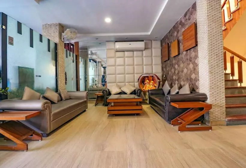 Fabhotel Narula