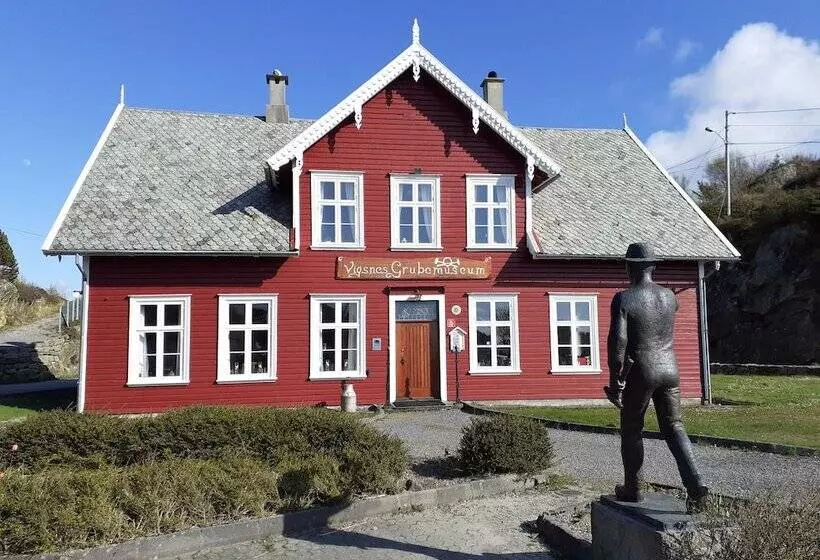 Hotelli Skudenes Camping