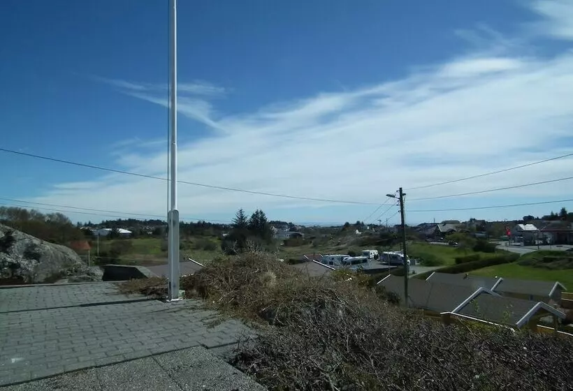 Hotelli Skudenes Camping