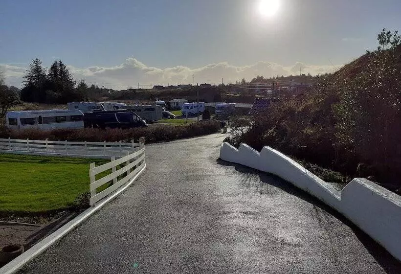 Hotelli Skudenes Camping