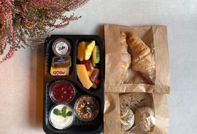 Mint Luxury Apartments At The Main Square