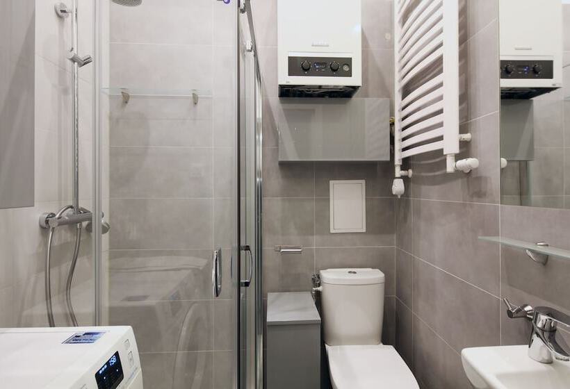 Mint Luxury Apartments At The Main Square