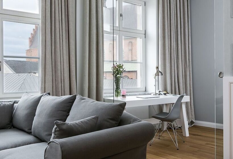 Mint Luxury Apartments At The Main Square