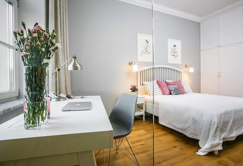 Mint Luxury Apartments At The Main Square