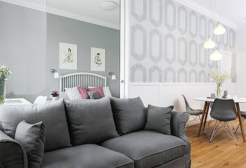 Mint Luxury Apartments At The Main Square