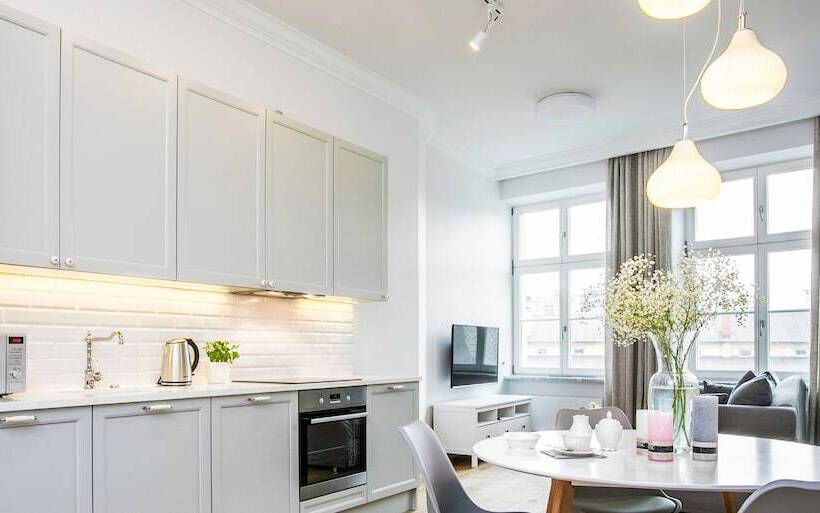 Mint Luxury Apartments At The Main Square