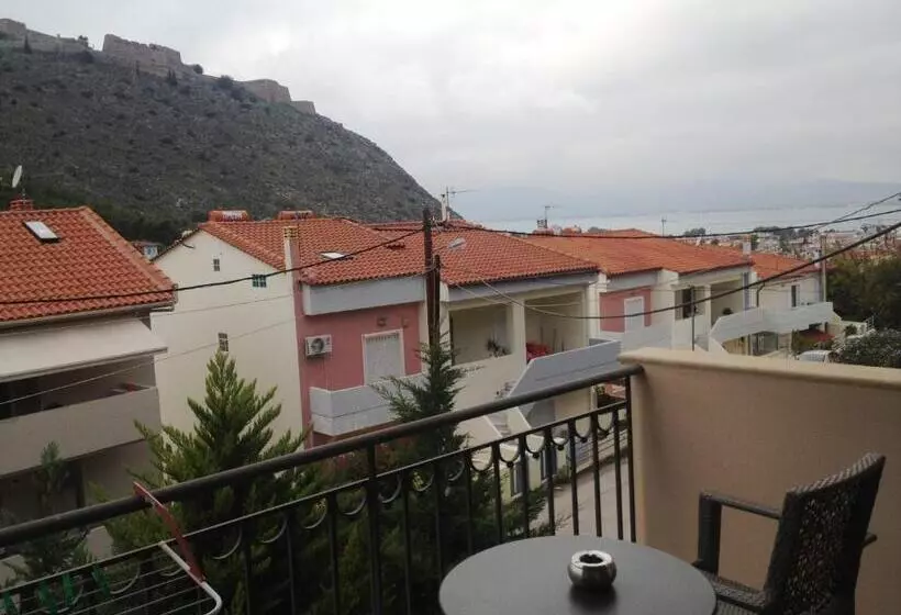 Majatalo Aerinon Guesthouse