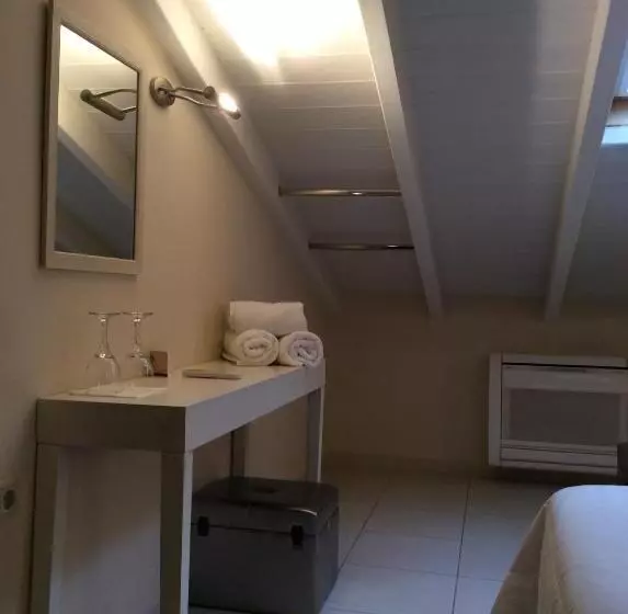 Majatalo Aerinon Guesthouse