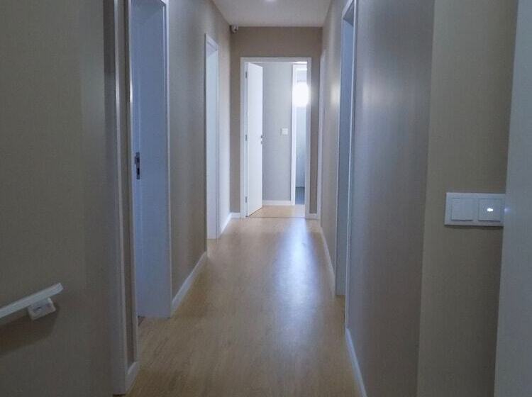 پانسیون Cmb Guesthouse