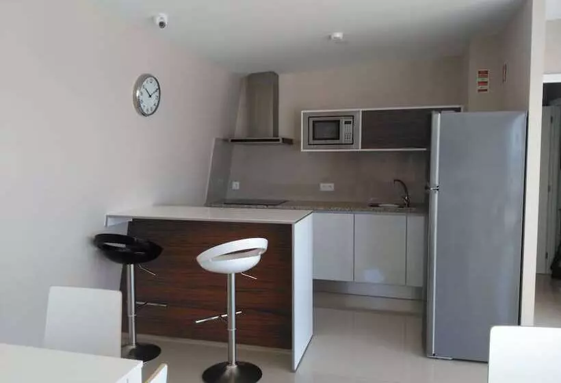 Majatalo Cmb Guesthouse