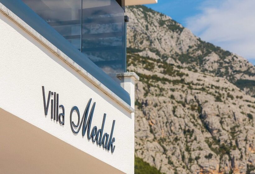 ペンション Villa Medak