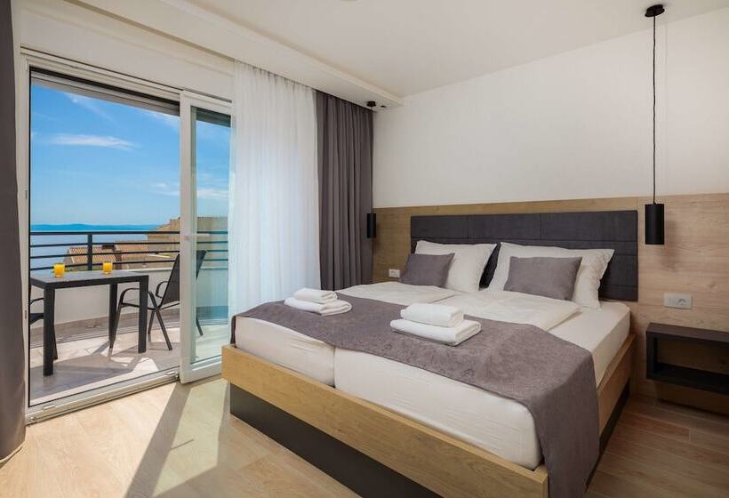 ペンション Villa Medak