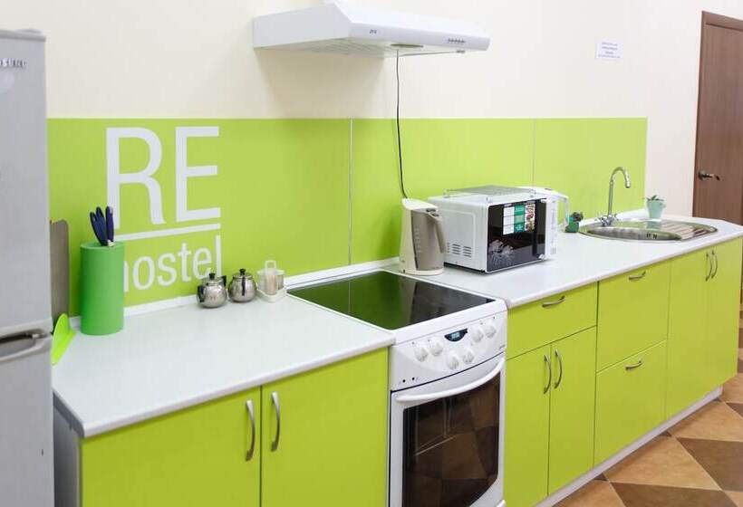 Re Hostel