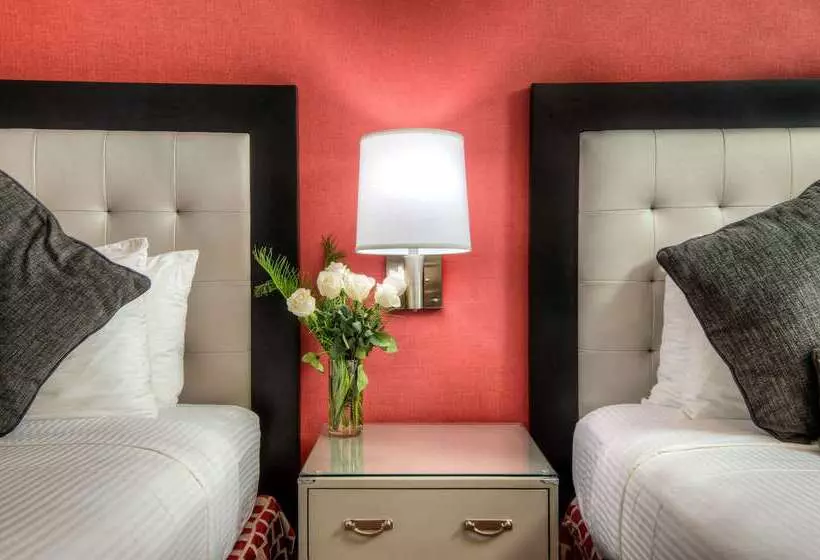 Aggie Inn, Ascend Hotel Collection