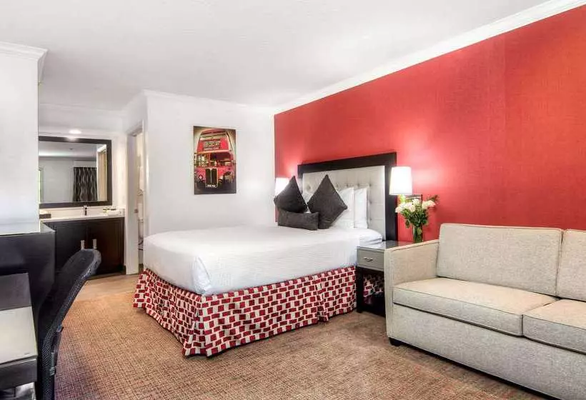 Aggie Inn, Ascend Hotel Collection