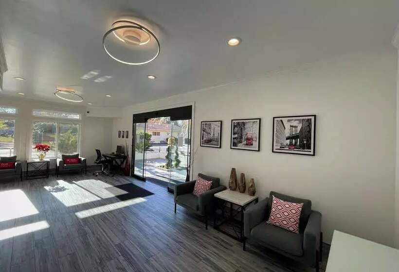 Aggie Inn, Ascend Hotel Collection