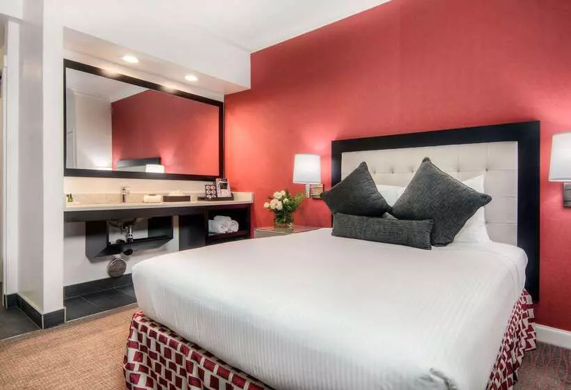 Aggie Inn, Ascend Hotel Collection