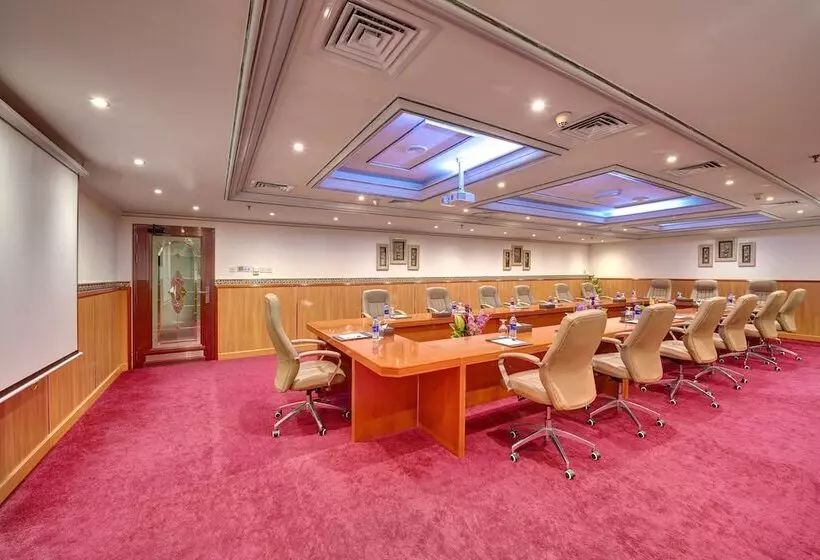Comfort Inn Hotel Deira