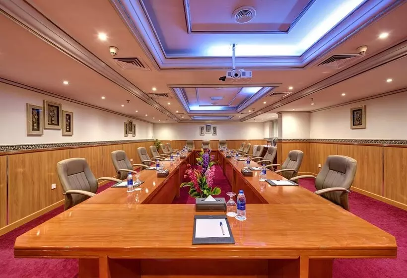 Comfort Inn Hotel Deira