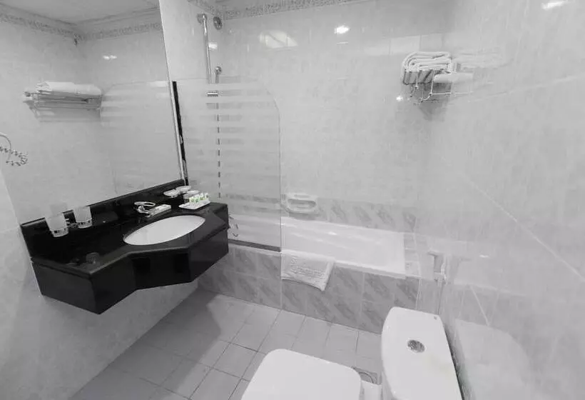 Comfort Inn Hotel Deira