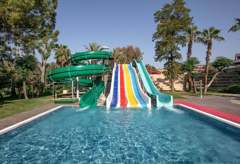 בית מלון כפרי Megasaray Resort Side