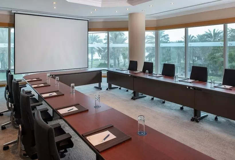 هتل Sheraton Jumeirah Beach Resort