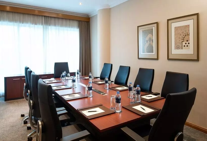 هتل Sheraton Jumeirah Beach Resort