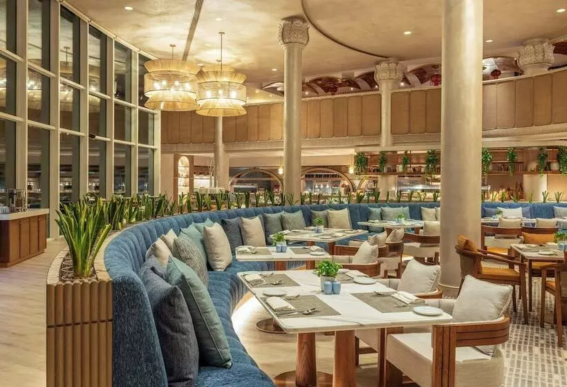 هتل Sheraton Jumeirah Beach Resort