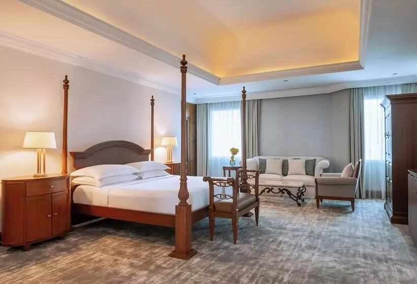 هتل Sheraton Jumeirah Beach Resort
